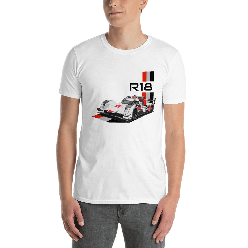 R18 e-tron quattro LMP Race Car T-Shirt